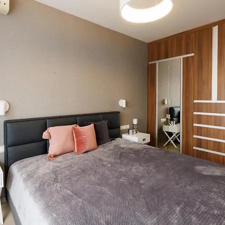 Penthouse Deluxe - Free Parking, Roof Garden * Budapest
