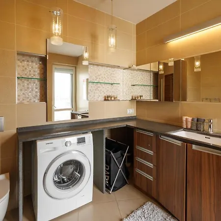 Penthouse Deluxe - Free Parking, Roof Garden * Budapest