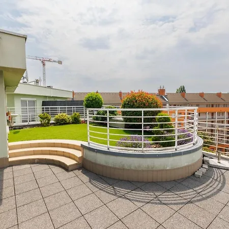 Apartment Penthouse Deluxe - Free Parking, Roof Garden Budapest